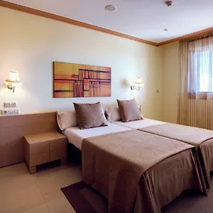 https://apartamentos-mediterraneo-real-2.1costadelsol.com